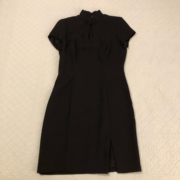 Vintage Cachet cheongsam style black dress. Size 6. - Picture 2 of 9